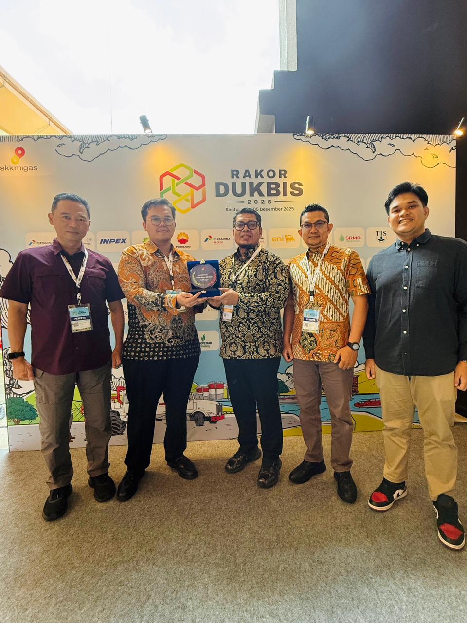 PT SPR Langgak berhasil mendapat penghargaan (award) sebagai juara pertama “The Best SCM