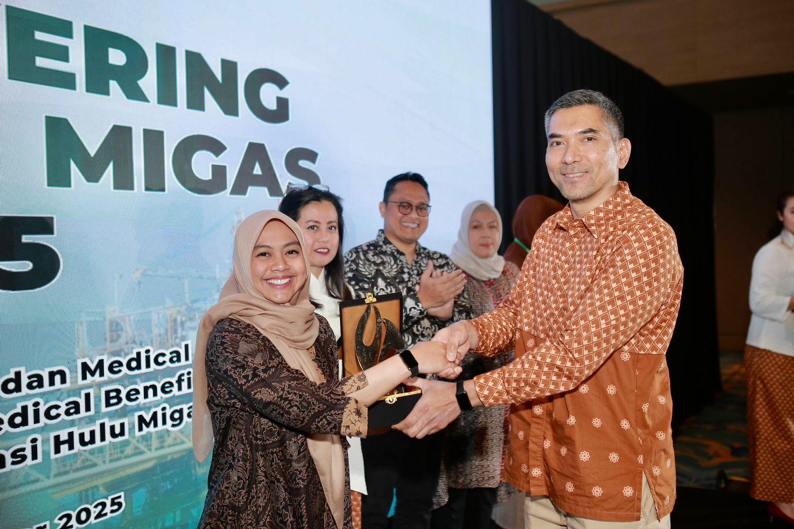 PT SPR Langgak Terima Dua Penghargaan Career Development Monitoring pada SKK Migas Award 2024