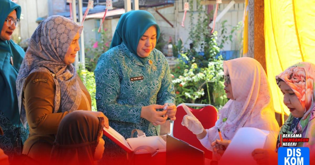 Ketua TP PKK Rokan Hulu dr Yenni saat Luncurkan Program Pemeriksaan Kesehatan Gratis di Sekolah