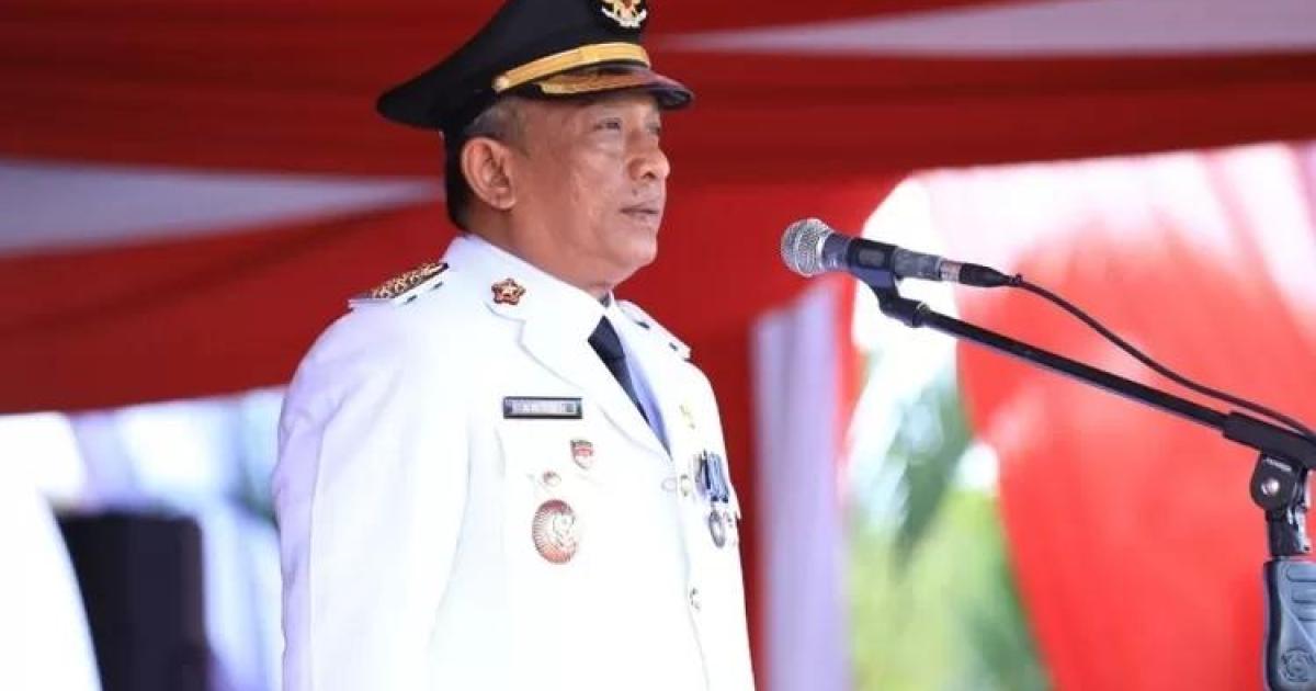 Bupati Rohul Anton pimpin upacara detik-detik Kemerdekaan RI